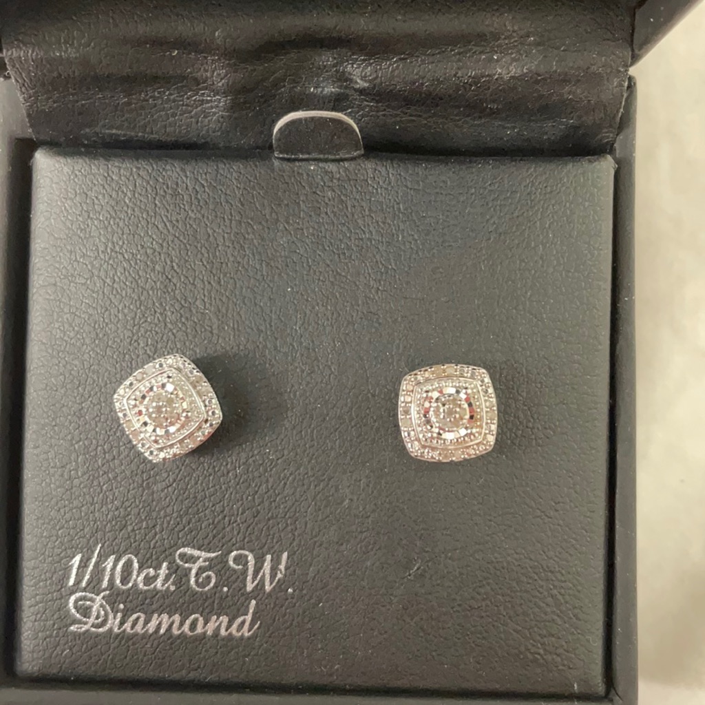 Nwt Sterling Silver 1/10ct Diamond Earrings